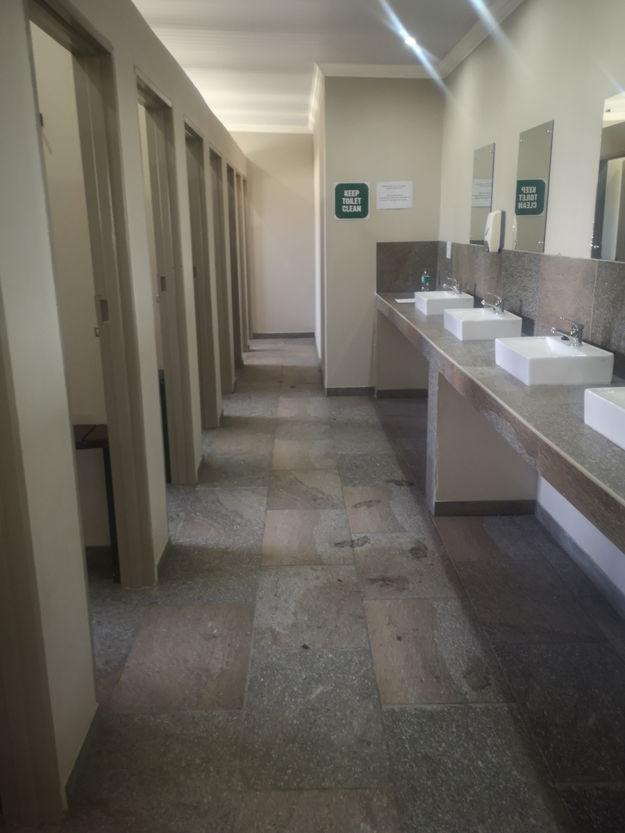 7 Bedroom Property for Sale in Oranjeville Free State